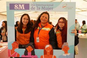 1000318816-compressed