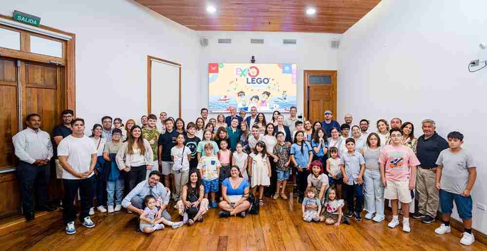 SDA_Lego04-compressed